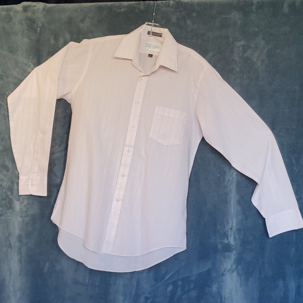 Men's business casual shirt